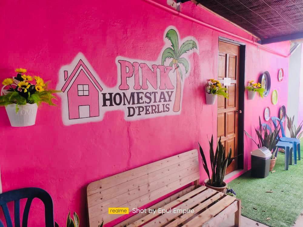 Pink Homestay D'Perlis Кангар Экстерьер фото
